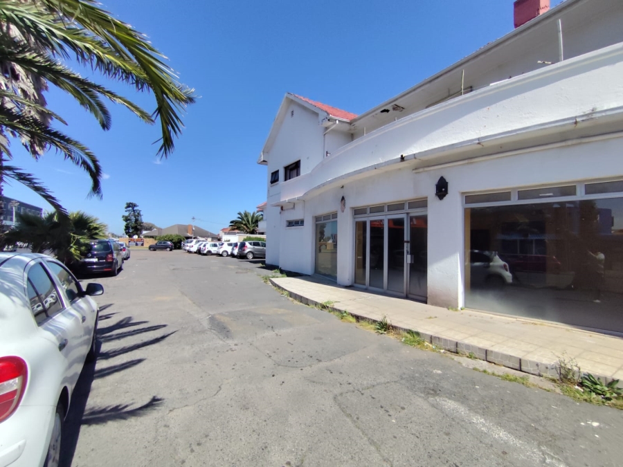 50 Bedroom Property for Sale in Lansdowne Western Cape